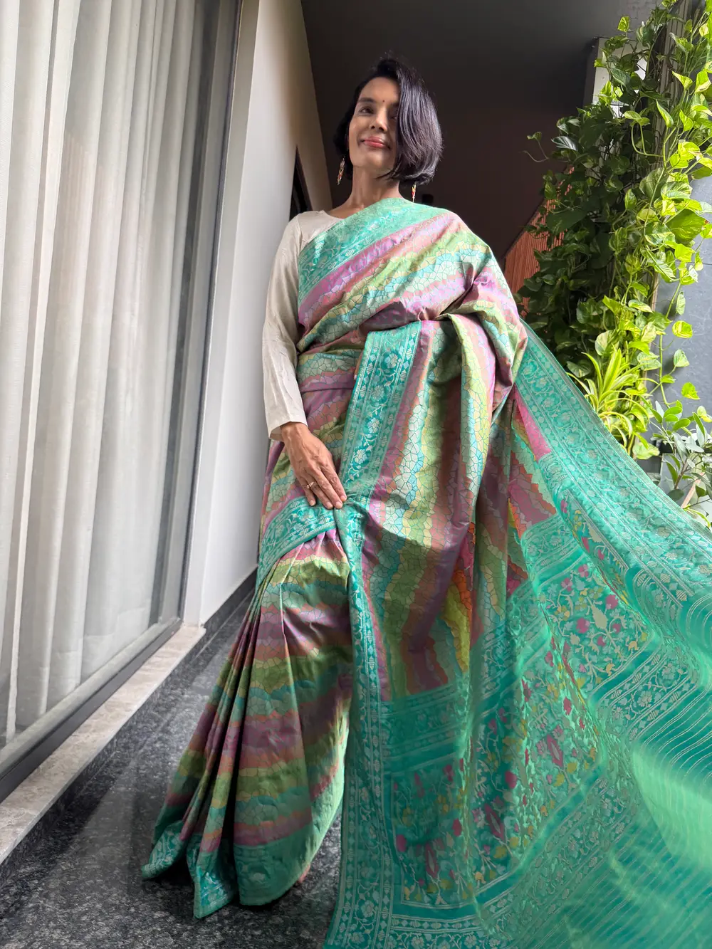 Aqua & Rose Two-Tone Handloom Pure Katan Silk Banarasi Saree — Banarasi, Pure Katan Silk, Varanasi, Uttar Pradesh, view 2