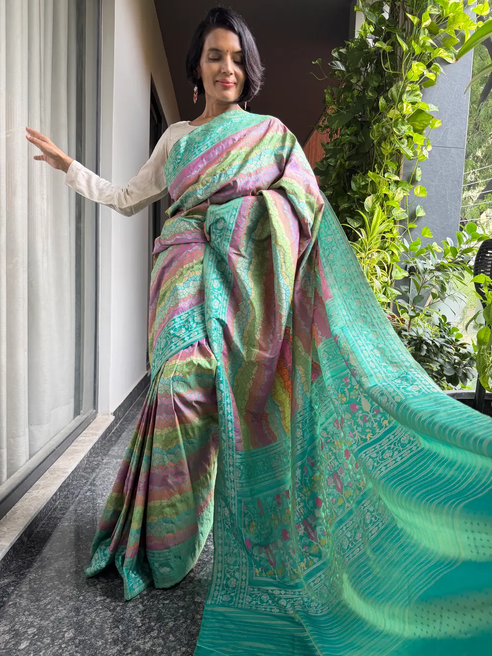 Aqua & Rose Two-Tone Handloom Pure Katan Silk Banarasi Saree — Banarasi, Pure Katan Silk, Varanasi, Uttar Pradesh, view 3