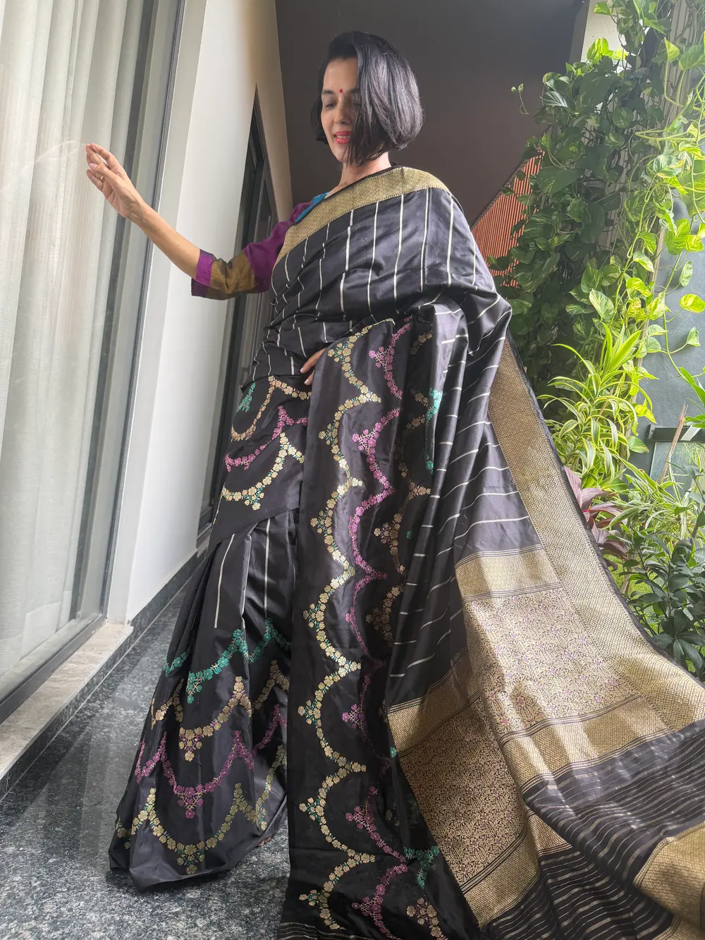 Black Ektara Katan Silk Kaduwa Banarasi Saree with Scallop Necklace Border — Banarasi, Ektara Katan Silk, Varanasi, Uttar Pradesh, view 6