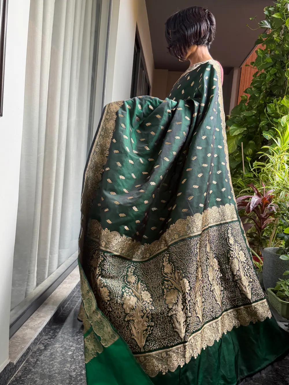 Emerald Green Vintage-Inspired Mushroo Silk Banarasi Saree — Banarasi, Mushroo Silk, Varanasi, Uttar Pradesh, view 3