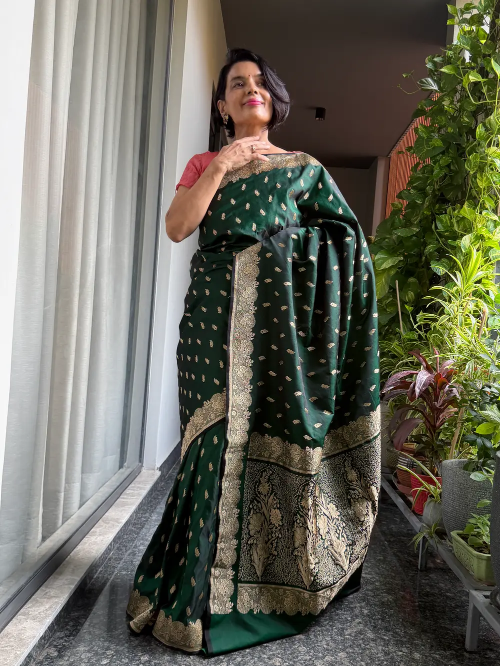 Emerald Green Vintage-Inspired Mushroo Silk Banarasi Saree — Banarasi, Mushroo Silk, Varanasi, Uttar Pradesh