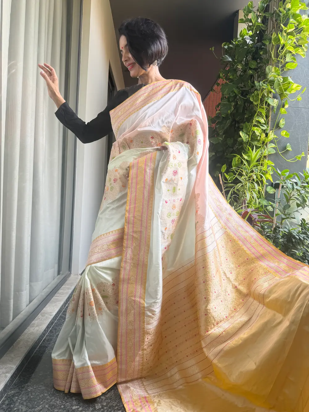 Ivory & Gold Kadwa Katan Silk Handloom Banarasi Saree — Banarasi, Katan Silk, Varanasi, Uttar Pradesh, view 5