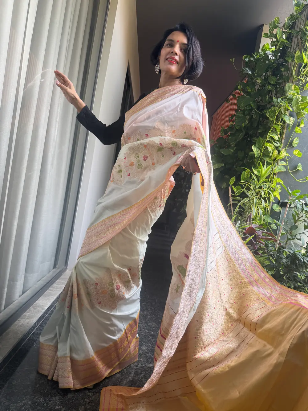 Ivory & Gold Kadwa Katan Silk Handloom Banarasi Saree — Banarasi, Katan Silk, Varanasi, Uttar Pradesh, view 6