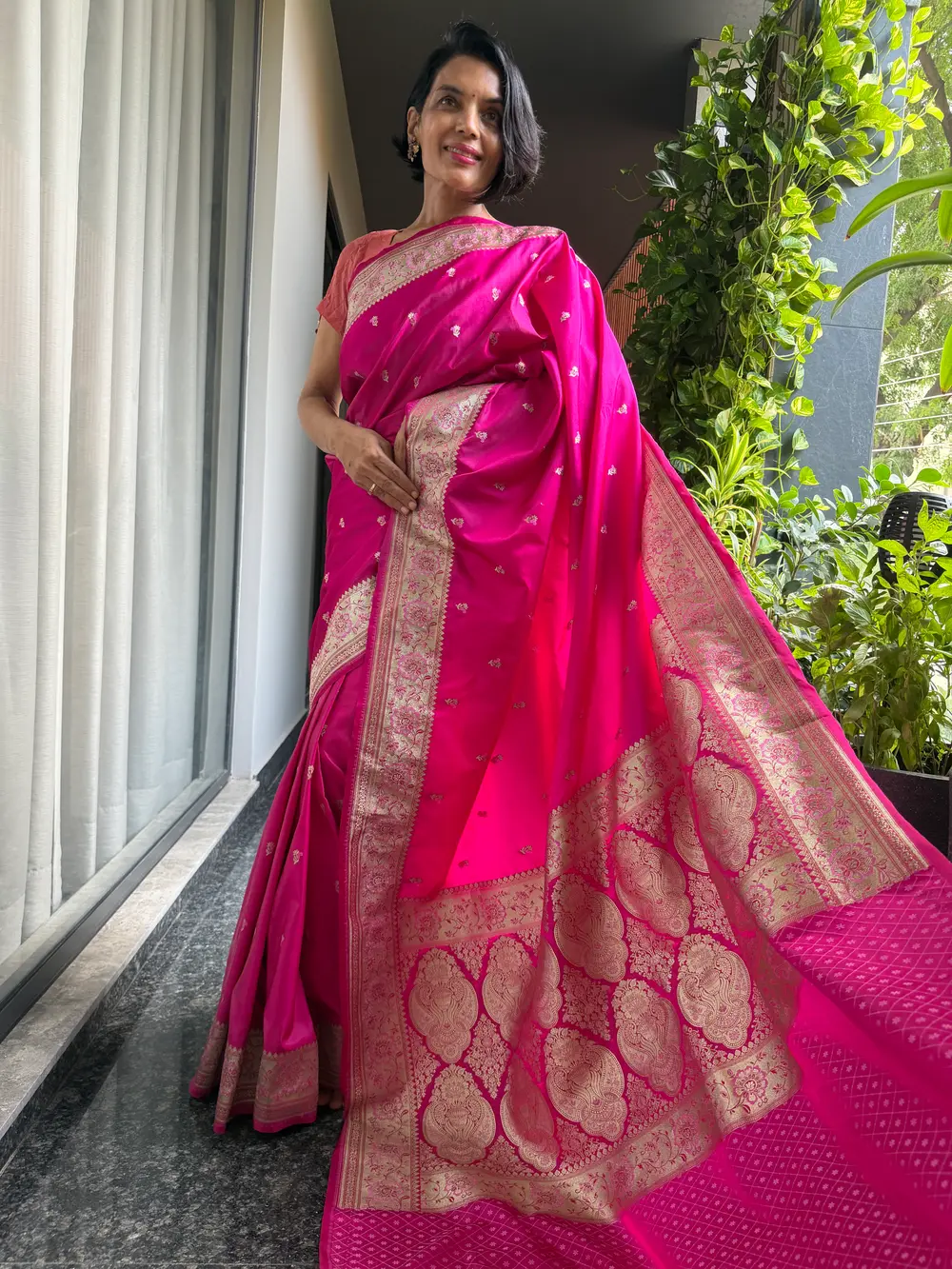 Rani Pink Vintage-Inspired Mushroo Silk Banarasi Saree — Banarasi, Mushroo Silk, Varanasi, Uttar Pradesh