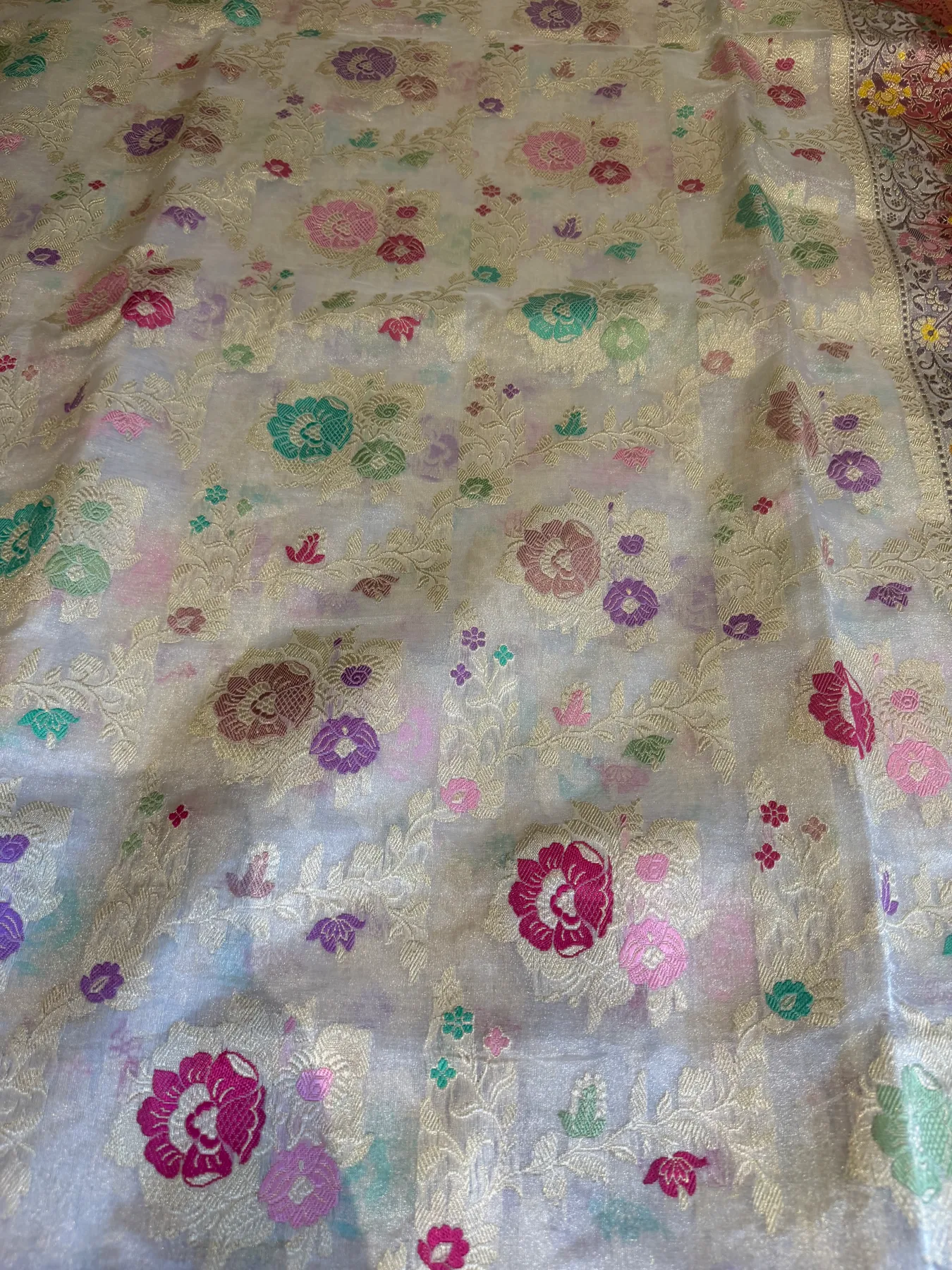 Ivory and crimson Tissue Katan silk Multi-Meena Kaduwa Banarasi saree detail 9