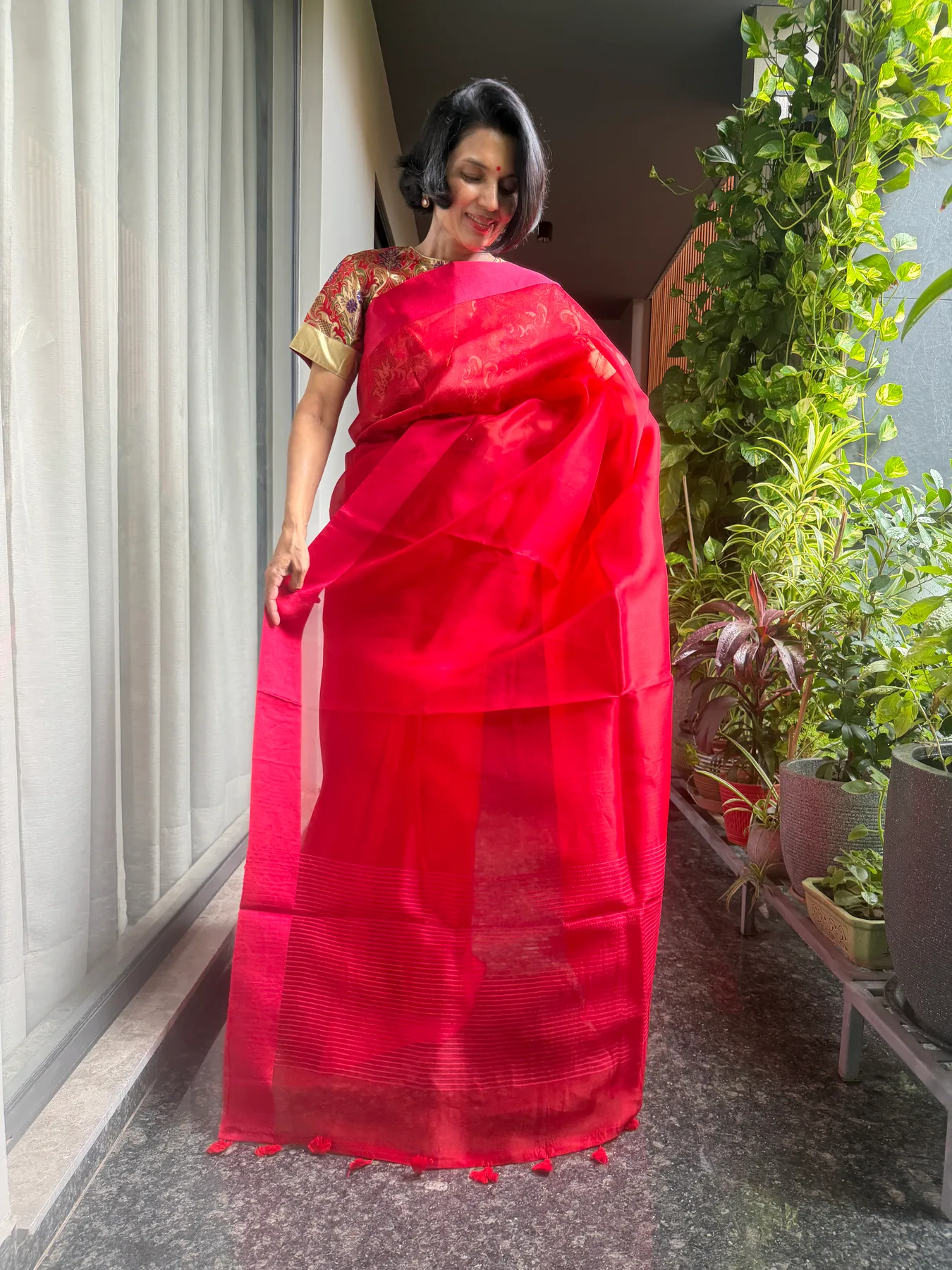Modern Red Kora Silk & Mushroo Twill Banarasi Saree — Banarasi, Kora Silk & Mushroo Twill Silk, Varanasi, Uttar Pradesh, view 4